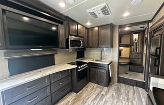 Leota - 2021 Grand Design Reflection