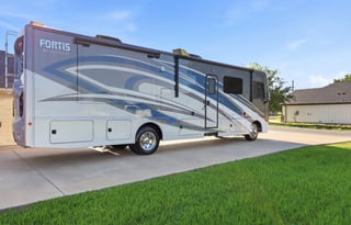 '21 Fleetwood Fortis - Sleeps 8 - Free Starlink