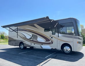 Thor Motor Coach Miramar 34.2