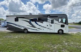 2020 Fleetwood FLAIR 35R (A-4)