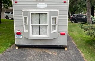 KCs  Ice Castle Fish House Rental