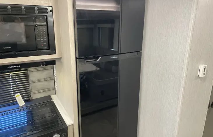 full working refrigerator and freezer.
