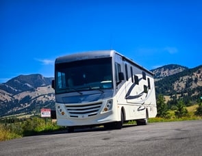 Fleetwood RV Flair 34J