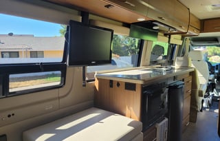 MERCEDES WINNEBAGO ERA 70X