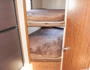 Keystone RV Hideout 24BHSWE