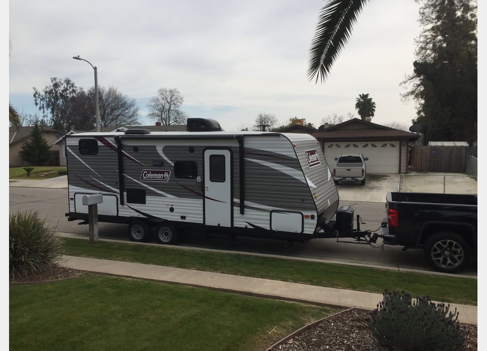 Travel Trailer rentals in Fresno