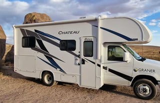 New 2027 Thor Chateau 24ft.RV-free private shuttle