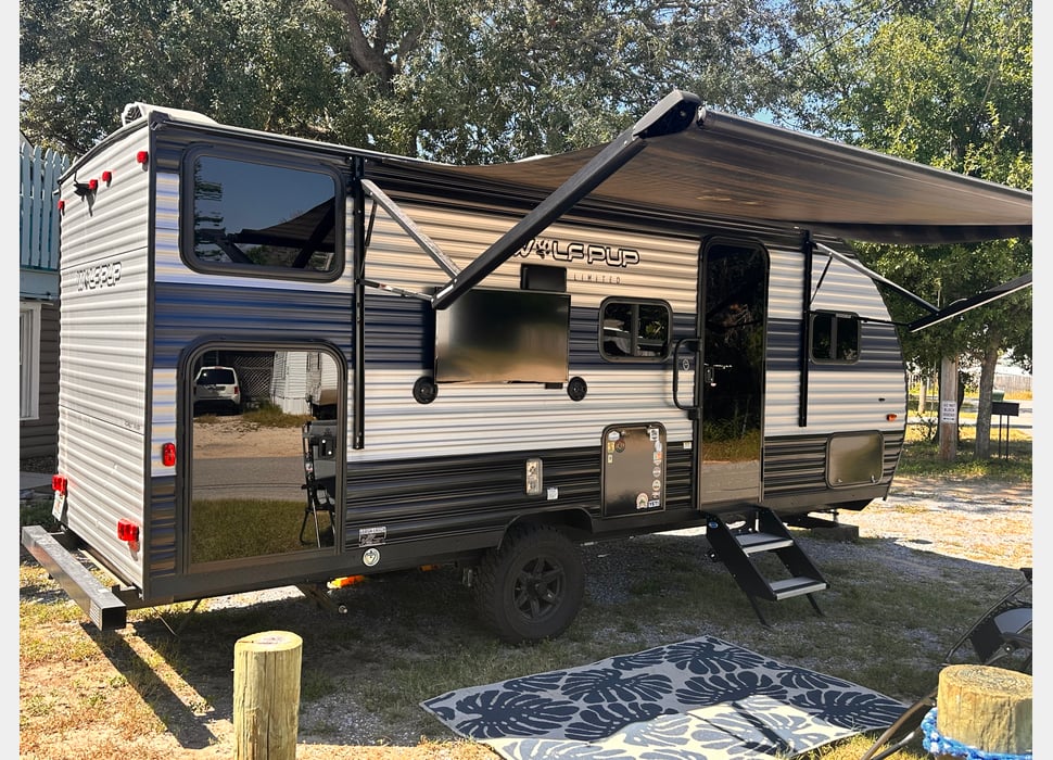 Travel Trailer rentals in Gulf Breeze