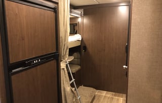 "Sugarbear Express 1" Thor Bunkhouse