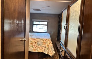 2017 Thor Motor Coach Quantum WS31