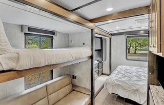 GLAMPING ALERT! Beautiful 2021 Forest River RV