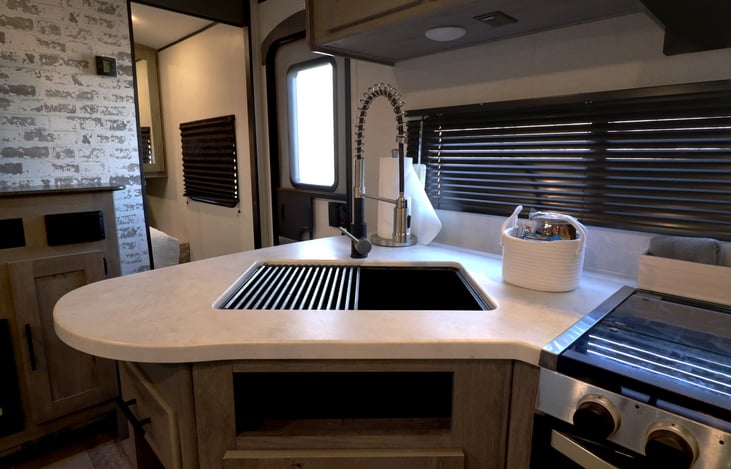 Experience "Joy" with our 2021 Keystone Springdale 282BH
We are excited to work with you! Reach us at http://StoneMountainRVs(dot)com