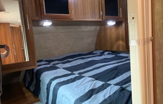 2016 27ft with bunk beds sleeps up to 8