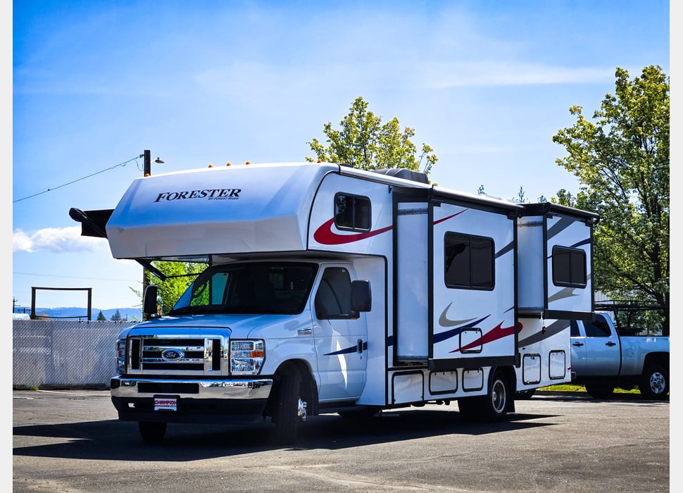 Class C Motor Home rentals in Belgrade