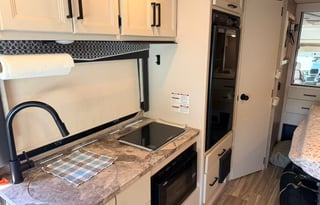2022 Thor Motor Coach Compass AWD 23TW