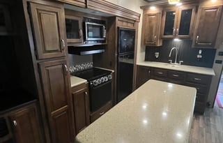 Great Family Escape w/ BunkHouse (Delivery Only)