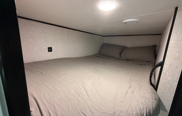 Upper double bunk