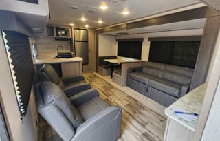 2022 Dutchmen RV Coleman Lantern Series 286RK