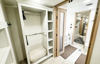 2025 Forest River 5th Wheel Sandpiper 3800RK