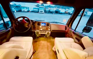 C17:Luxury SuperC Diesel-3Slide-10 SLEEPER