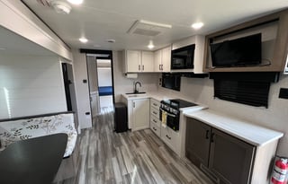 Catchin’ a Break – 2025 Jayco 287BHS
