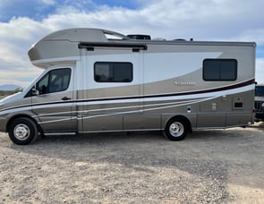 Winnebago Navion 24V