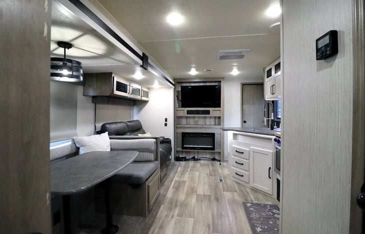 Experience "Gratitude" with our 2022 Palomino Puma 32RBFQ2 located near Table Rock Lake near Branson Missouri and Lake Of The Ozarks. Thank you from us at StoneMountainRVs(dot)com