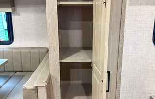 Spacious & Family Friendly Micro Lite 25 ft