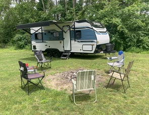 CrossRoads RV Zinger Lite ZR211RD