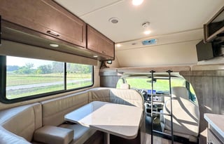 Very Clean, Stocked, Pet Friendly