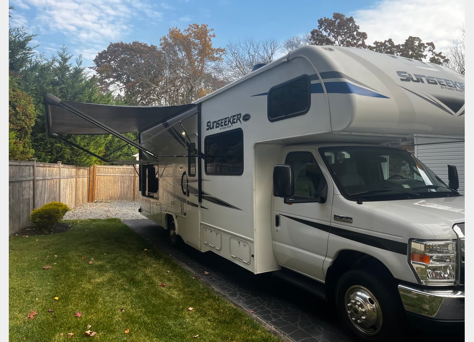 Class C Motor Home rentals in Avon