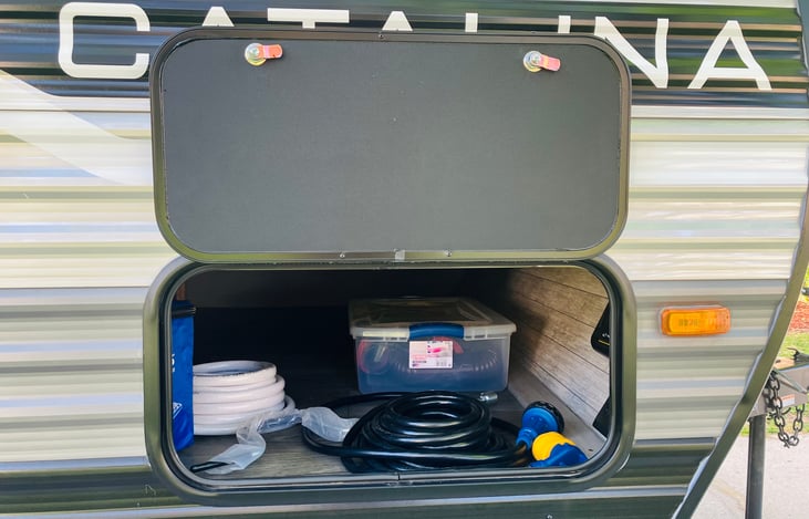 Front Storage and Full Hook Up Equiptment