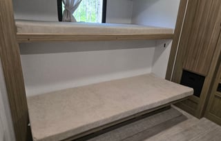 Family friendly with spacious private bunkroom!