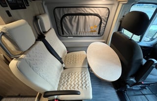 Winnebago Solis- Like New!!