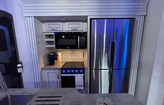 AMAZING RV - Must See 2BR! in North Hollywood