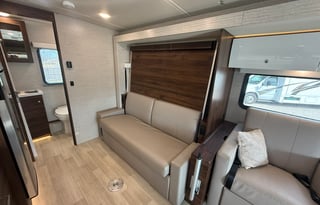 23 Winnebago View sprinter