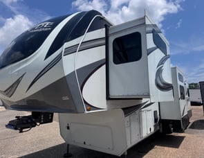 Grand Design Solitude 378MBS R