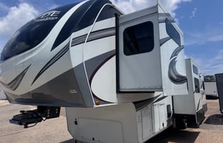 2022 Grand Design Solitude 378MBS R