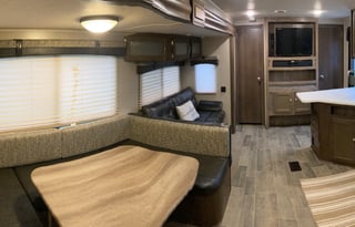 2020 Palomino Puma 31-DBTS