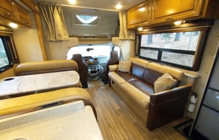 350 Miles Per Day in a 2017 Thor with Bunk Beds!!