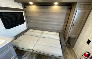 2022 Gulf Stream RV Gulf Stream Enlighten 19BH