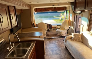 2017 coachmen pursuit 31'