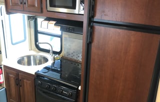 2016 Forest River RV Sunseeker 2290S #9