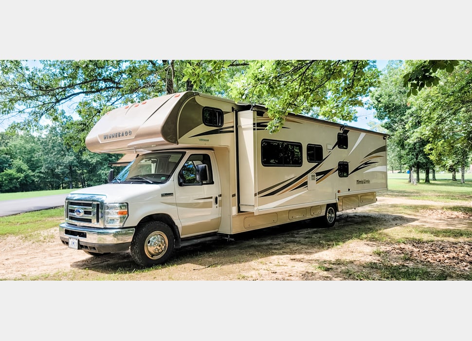 Class C Motor Home rentals in Cole Camp