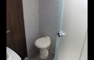 2018 Forest River-California Cherokee Arctic Wolf