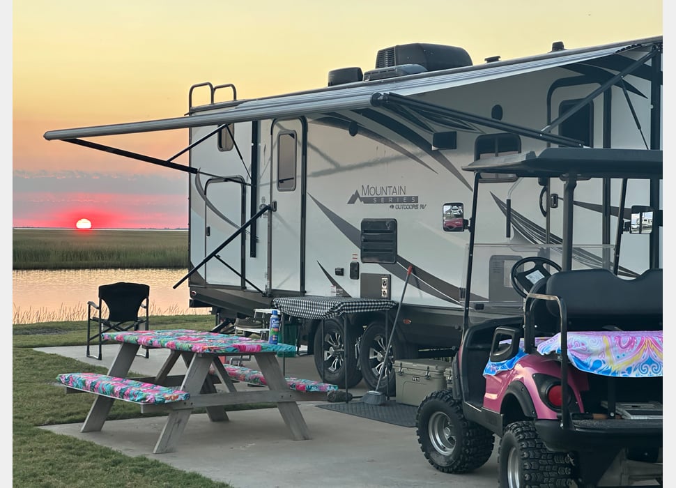 Travel Trailer rentals in Dallas