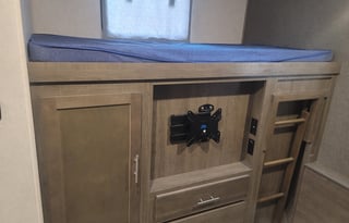 2017 Forest River RV Surveyor 32BHDS