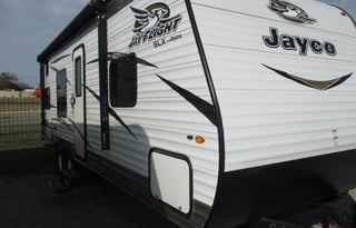 2018 AirBnB on Wheels Jayco JayFlight Bunkhouse