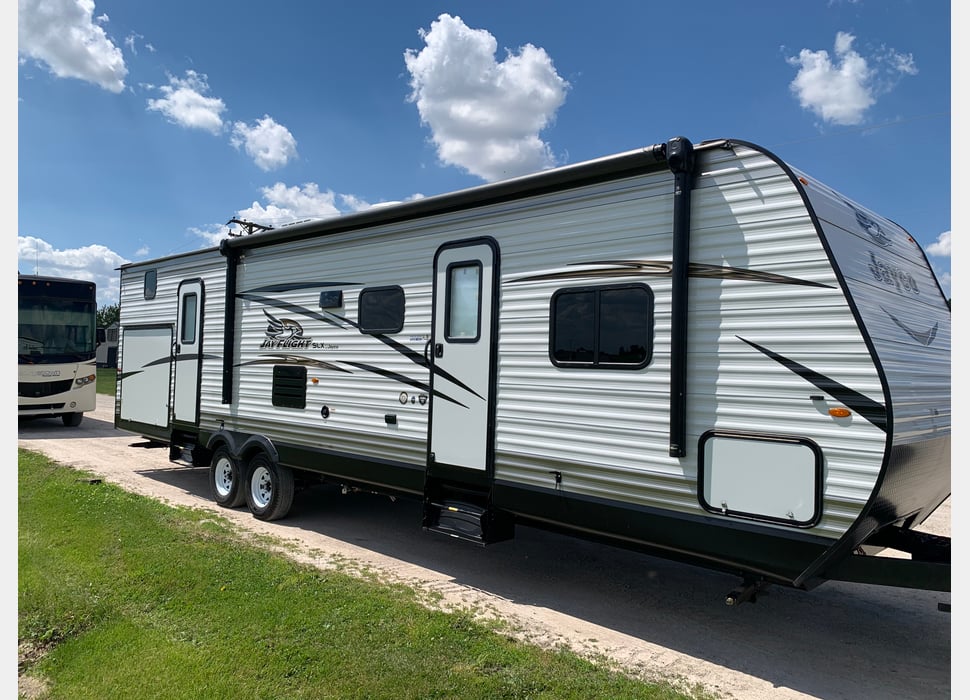 Travel Trailer rentals in Elgin