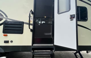 2018 KZ Sportsmen LE 261BHLE